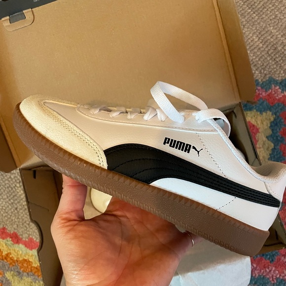 PUMA kids NEW IN BOX - Picture 2 of 7